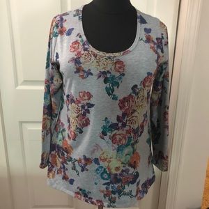 LulaRoe Long Sleeved Shirt